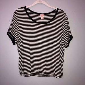stripped crop top